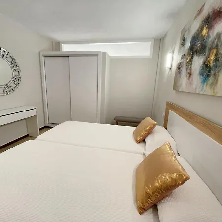 Apartmán Edificio Playa Los Cristianos (Tenerife)