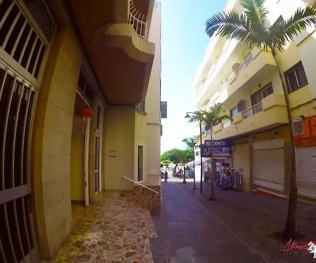 Edificio Playa 洛斯克里斯蒂亚诺斯